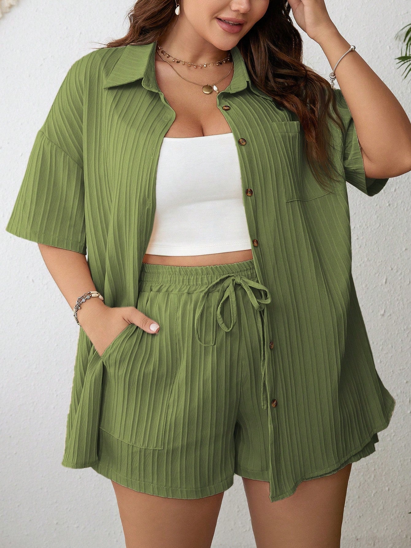 Saída de Praia Plus Size Conjunto Camisa Manga Curta e Short