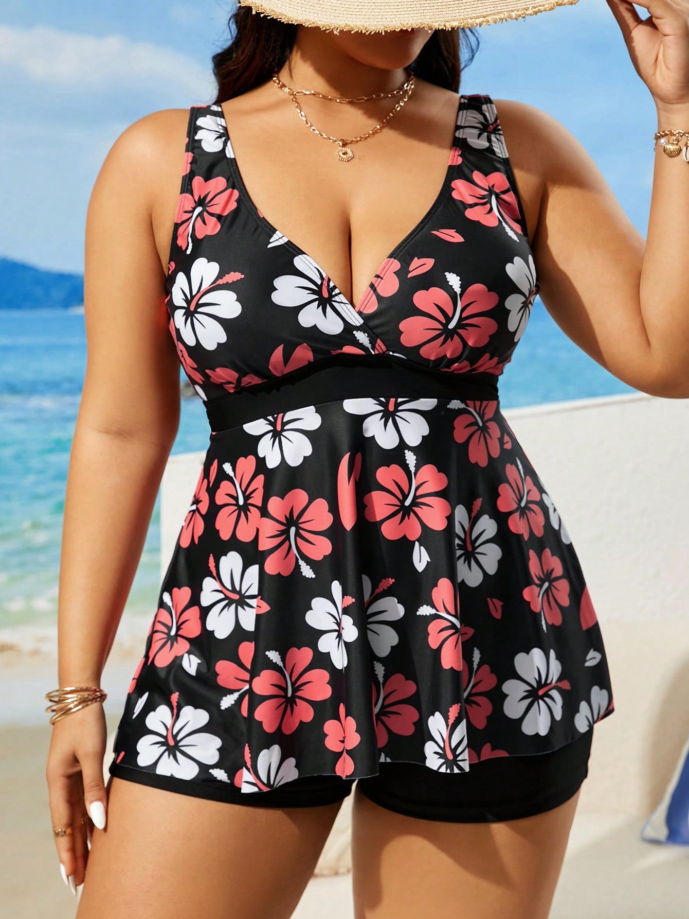 Maiô Plus Size Regata e Short Florido Feminino Para a Praia