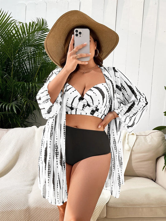 Biquíni Plus Size Hot Pant com Bojo + Saída de Praia