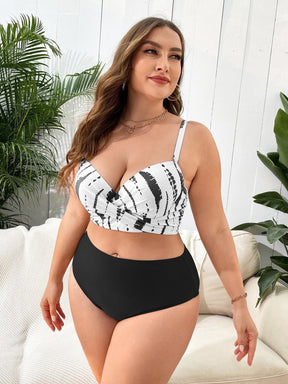 Biquíni Plus Size Hot Pant com Bojo + Saída de Praia