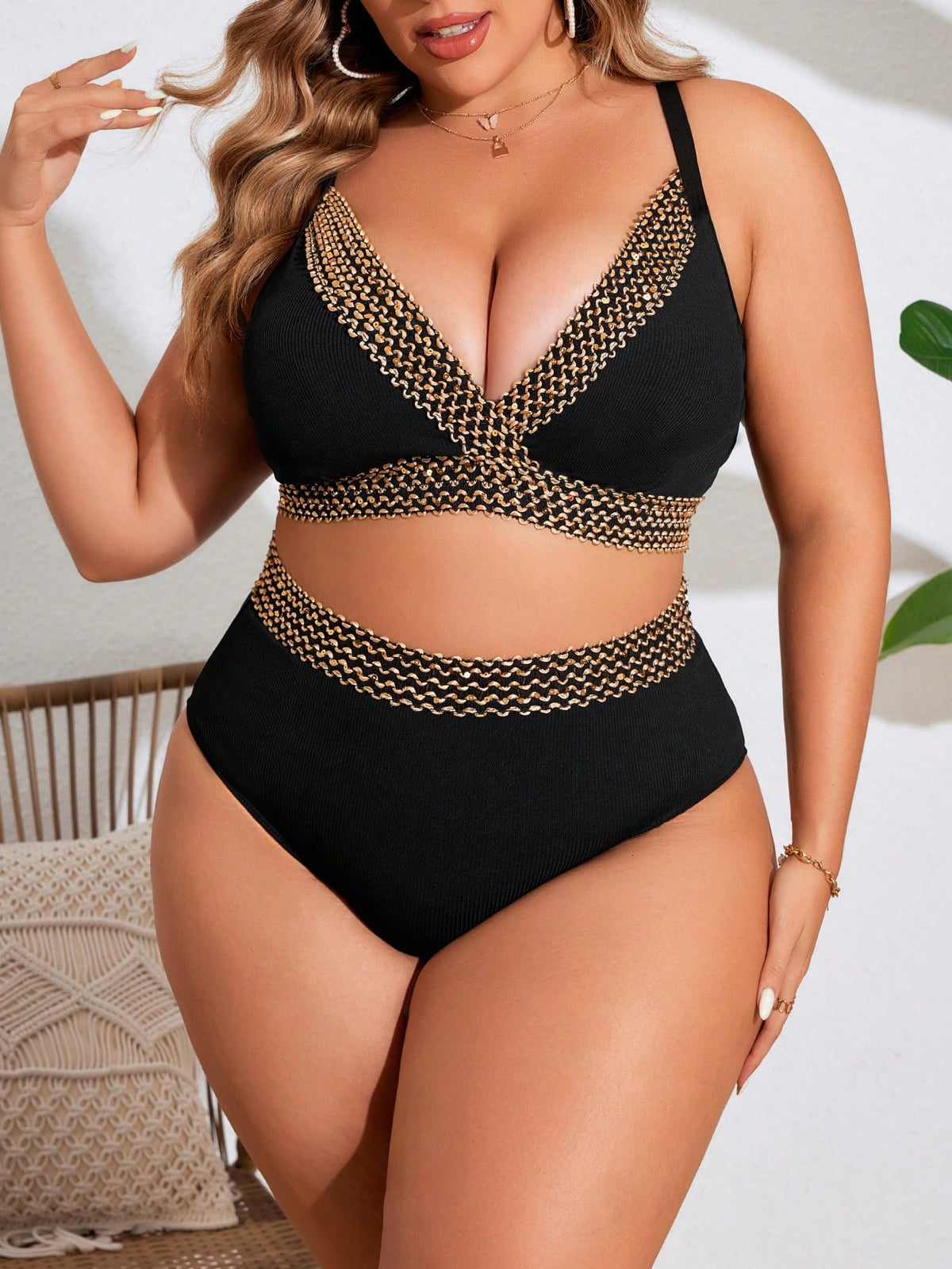 Biquíni Elegante Plus Size Decote V Cintura Alta