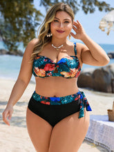 Biquíni Plus Size Cintura Alta com Bojo Estampado