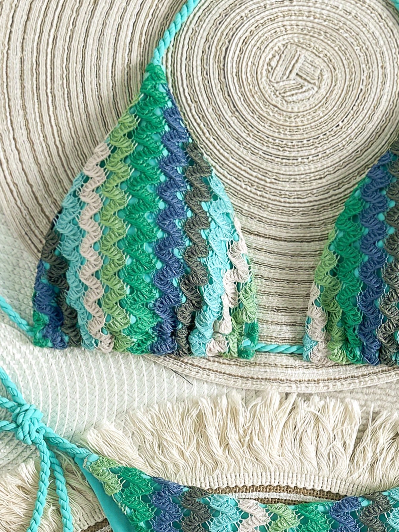 Biquíni Cortininha de Crochê Feminino