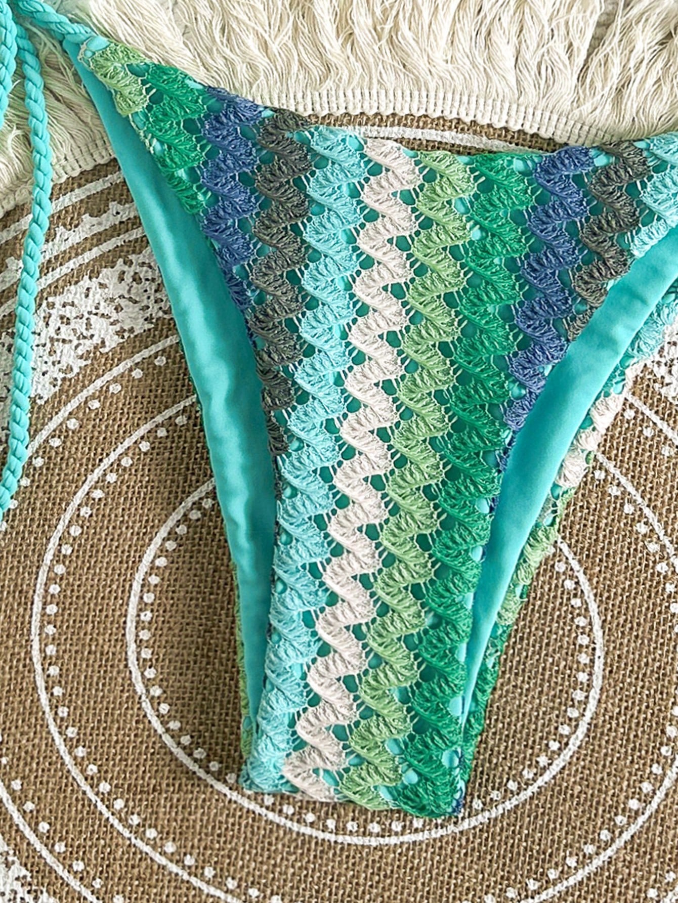 Biquíni Cortininha de Crochê Feminino